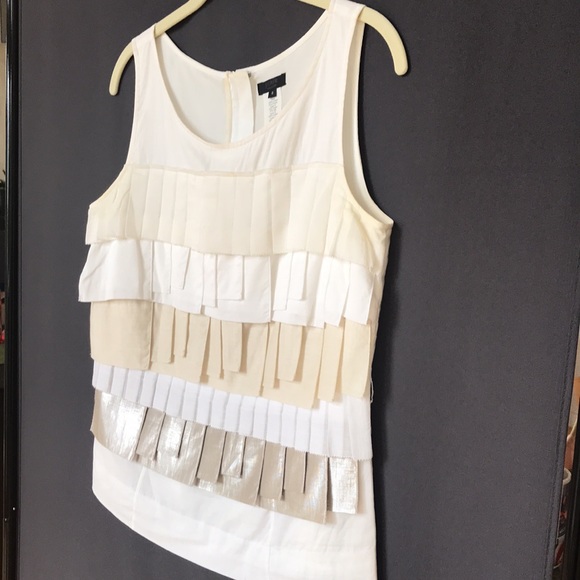 J.Crew, size 6, feminine top. Sleeveless, exposed zipper, detailed front. - Picture 2 of 9